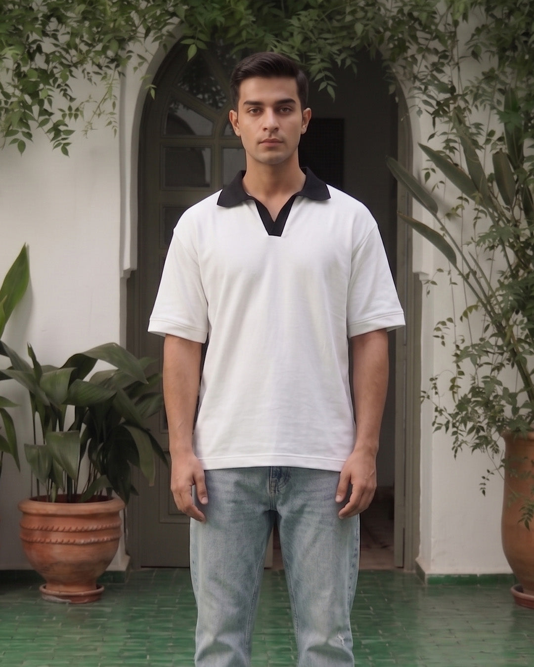 Contrast Collar Polo T-Shirt – Ivory White